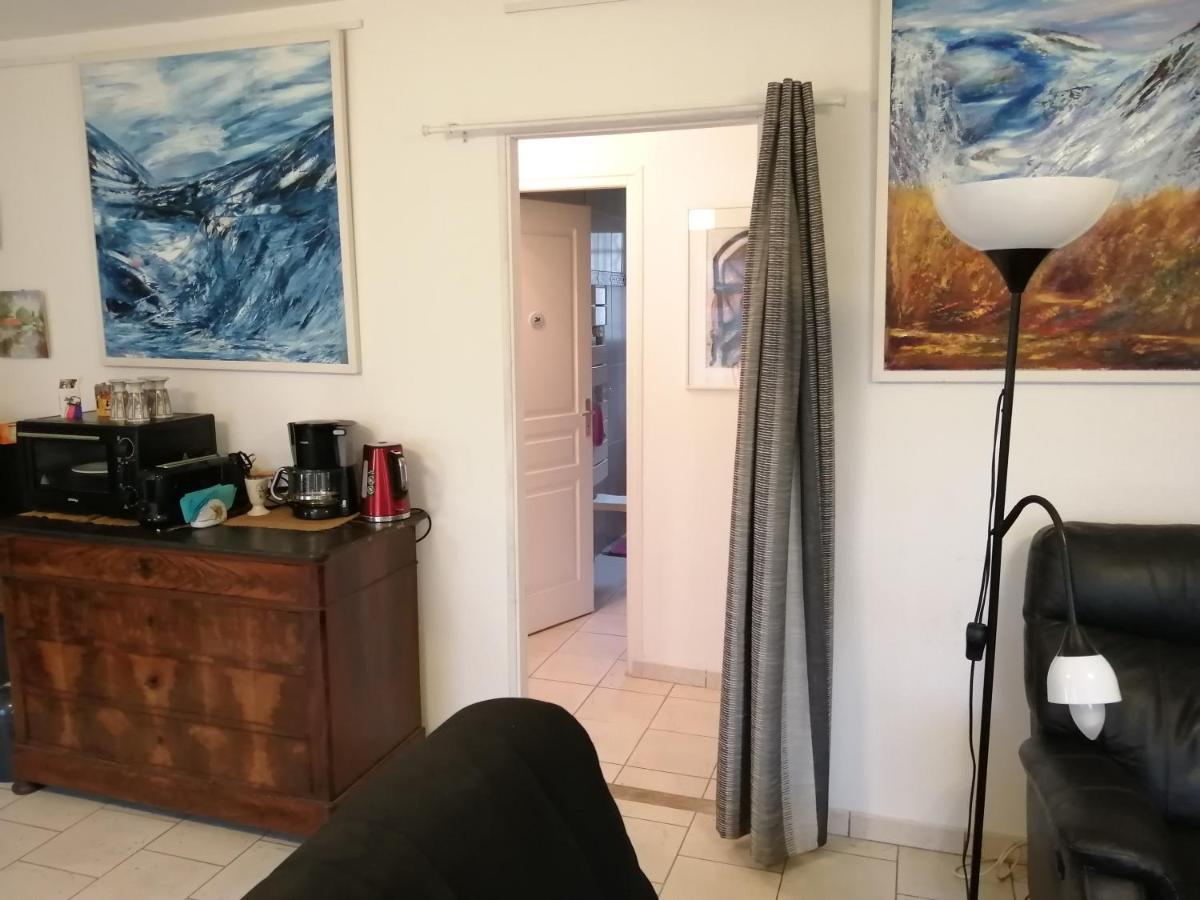 Chambres D'Hotes Les Lilas Ruffec  Buitenkant foto